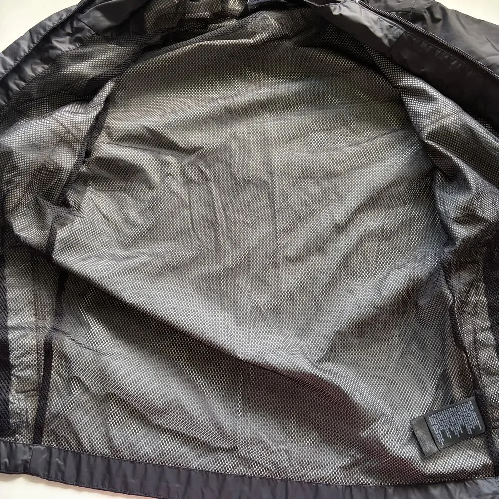 The North Face Boys 7-8 Black/Gray Windbreaker Rain Jacket Hooded Lightweight